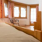 Haus Evita By Interhome Apartman